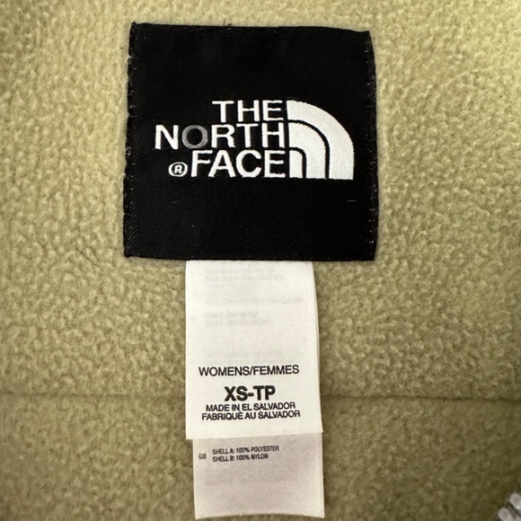 The North Face Fleece Jacket - Picture 2 of 2
